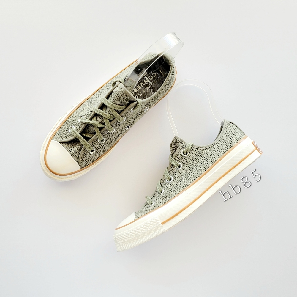 Converse Chuck 70 OX Light Field Egret Women's 5.5
